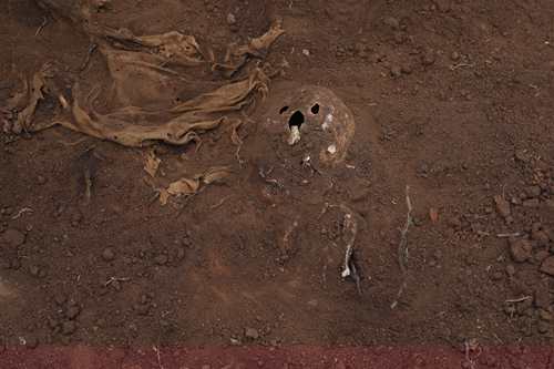 Muramvya: exhumations des fosses communes à la prison centrale