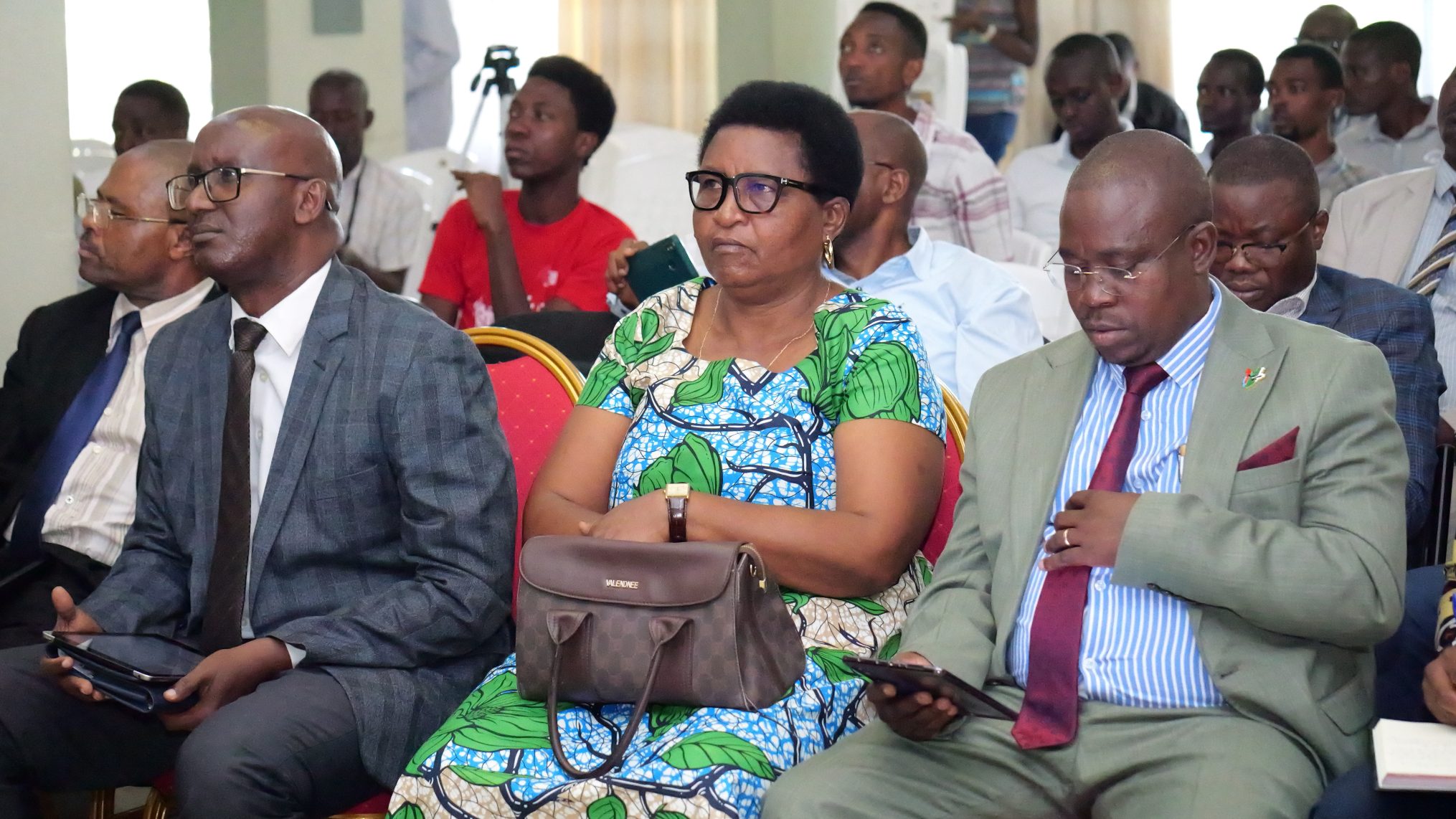 Burundi, Génocide de 1972-1973/Annulation et cassation des jugements de mai 1972 : Appel à l’éducation de la jeunesse